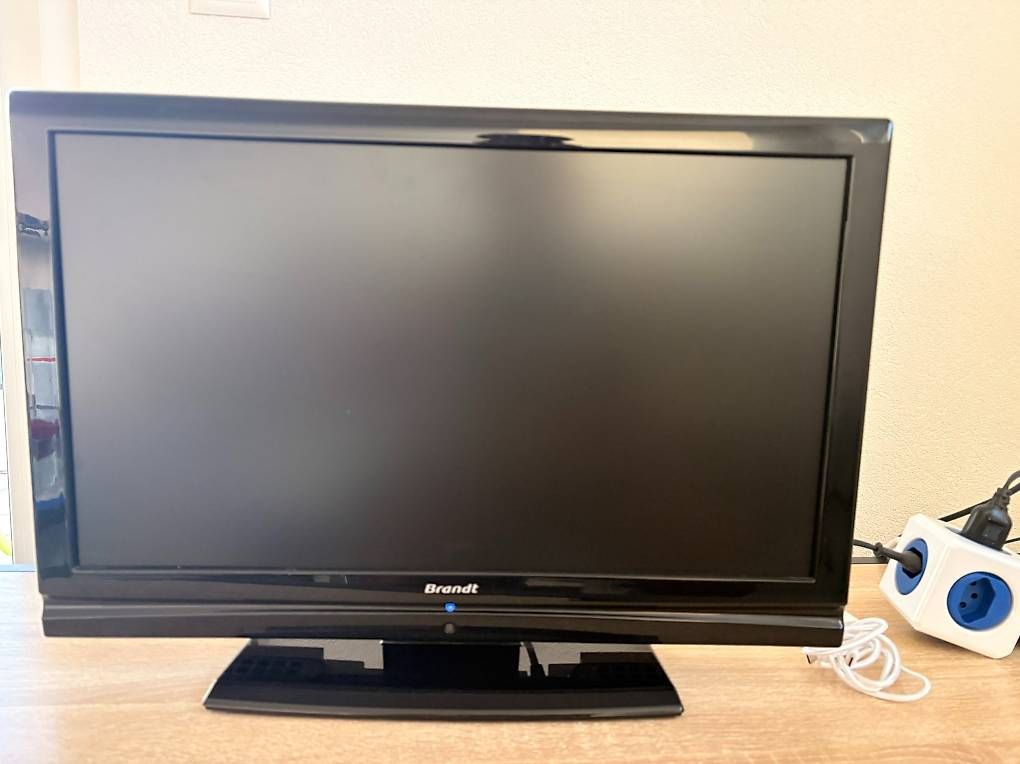 Televisori: TV BRANDT B2213HD 22" – Usato da Châtel-St-Denis venduto da lau_7cf7