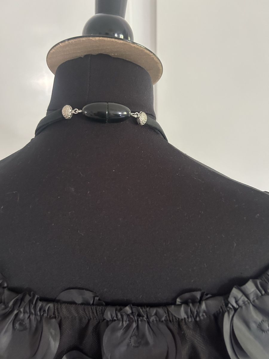 Maglioni & Felpe: Magnifique pull 🖤 L – Usato da Fribourg venduto da ficelle_de_luge 3