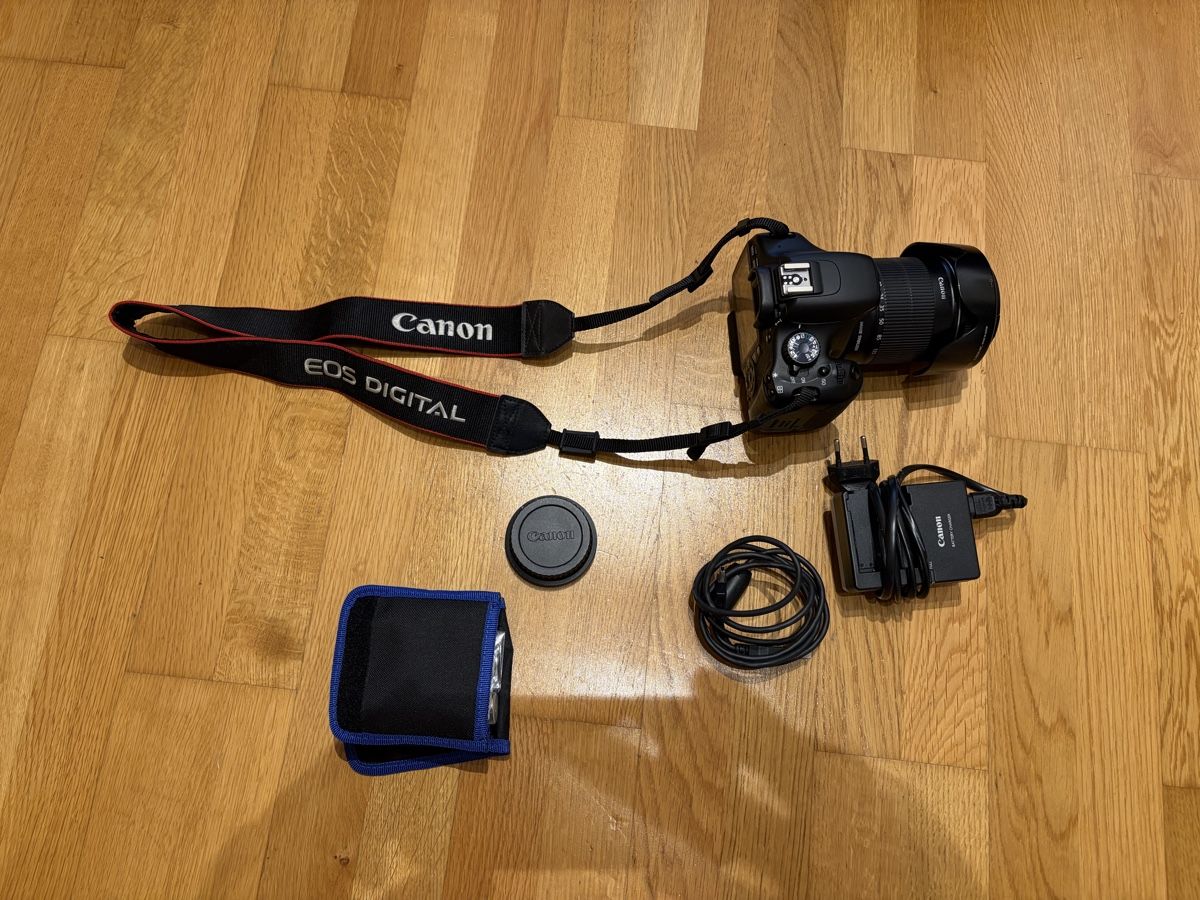 Canon Fotocamera: Canon EOS 550D mit Zubehör und Tasche – Usato da Bütschwil venduto da mcjusy