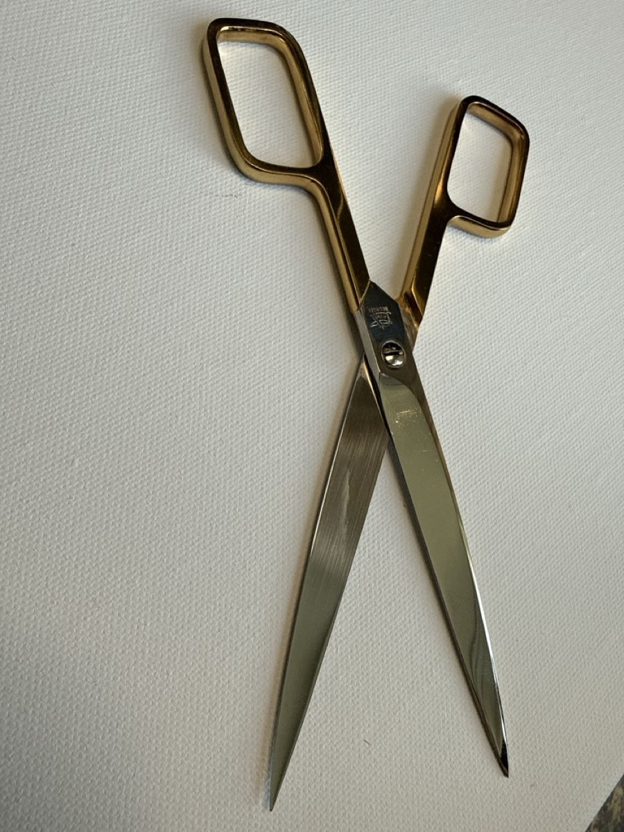 Solingen Tutti gli attrezzi: Vintage Schere GoldschereTop Zustand – Usato da Muttenz venduto da dil_z5lr