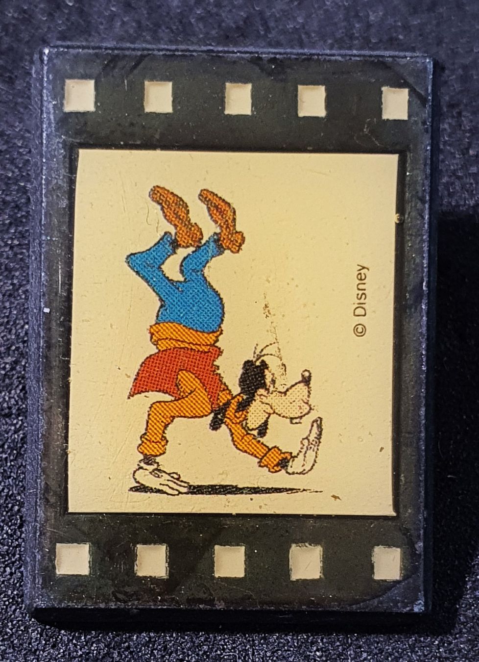 Plaketten & Abzeichen: BB672 - Pin Walt Disney Comic Figur - Goofy – Gebraucht aus Reinach BL von Boston-Verkauf