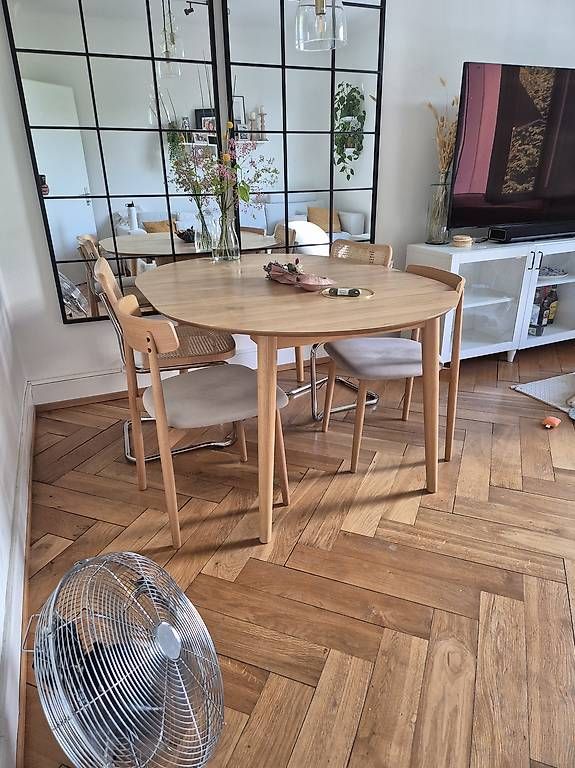 Set di tavolo e panche: Esstisch mit 4 Stühlen – Usato da Basel venduto da jul_hr8h