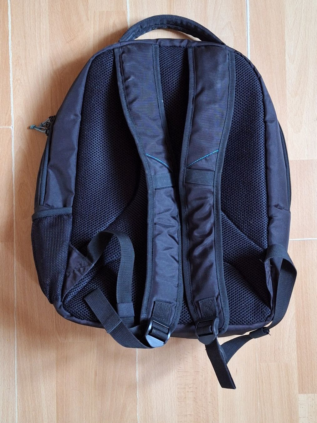 Sacs à dos: Laptop-Rucksack / Universal Rucksack – D'occasion à Eriswil par corolla05 1