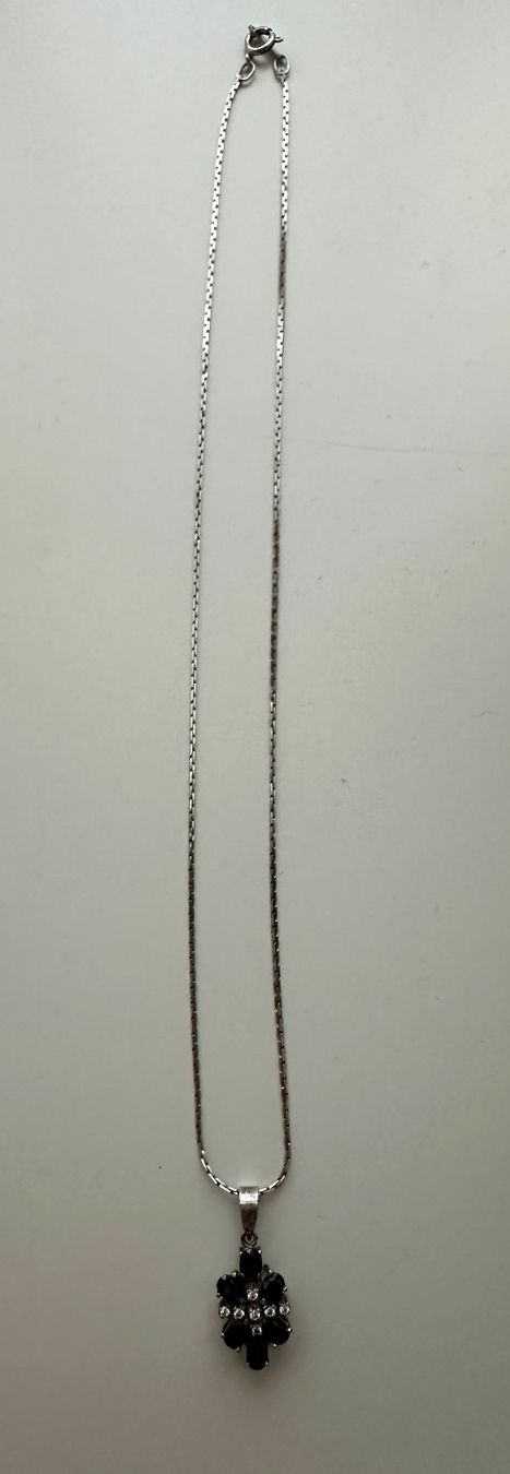 Catenine: Silberanhänger mit Strass und Kette – Usato da Luzern venduto da Topseller1000 1