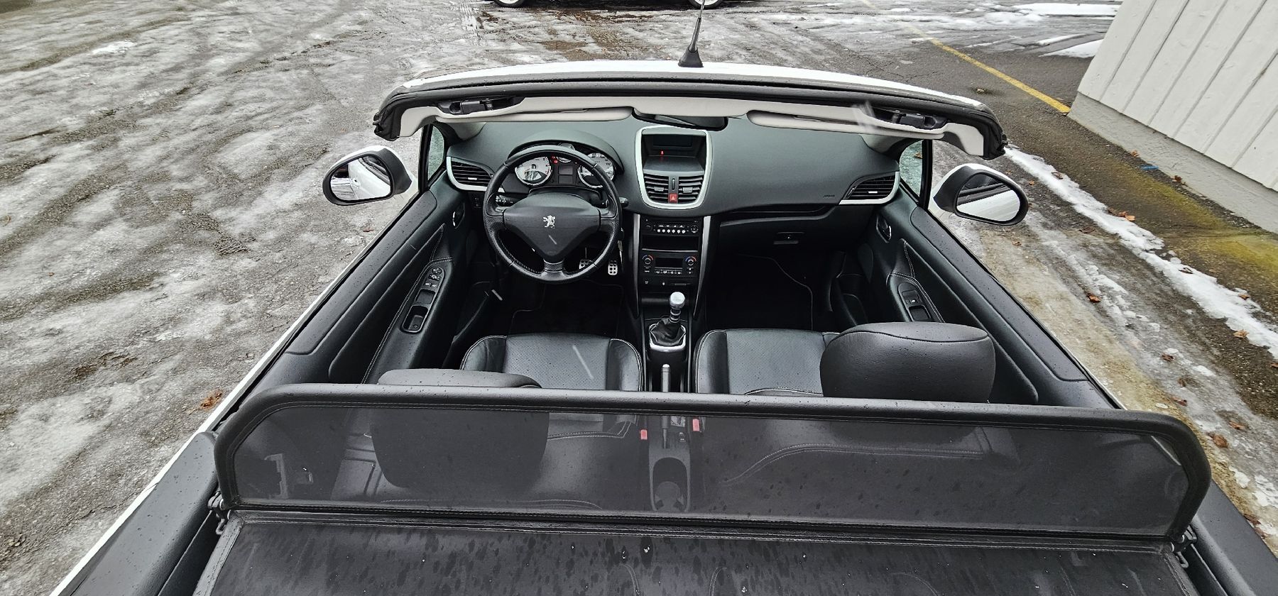 Peugeot Automobili: Peugeot 207 CC 1.6 Turbo – Usato da Altstätten SG venduto da ELLVA 8