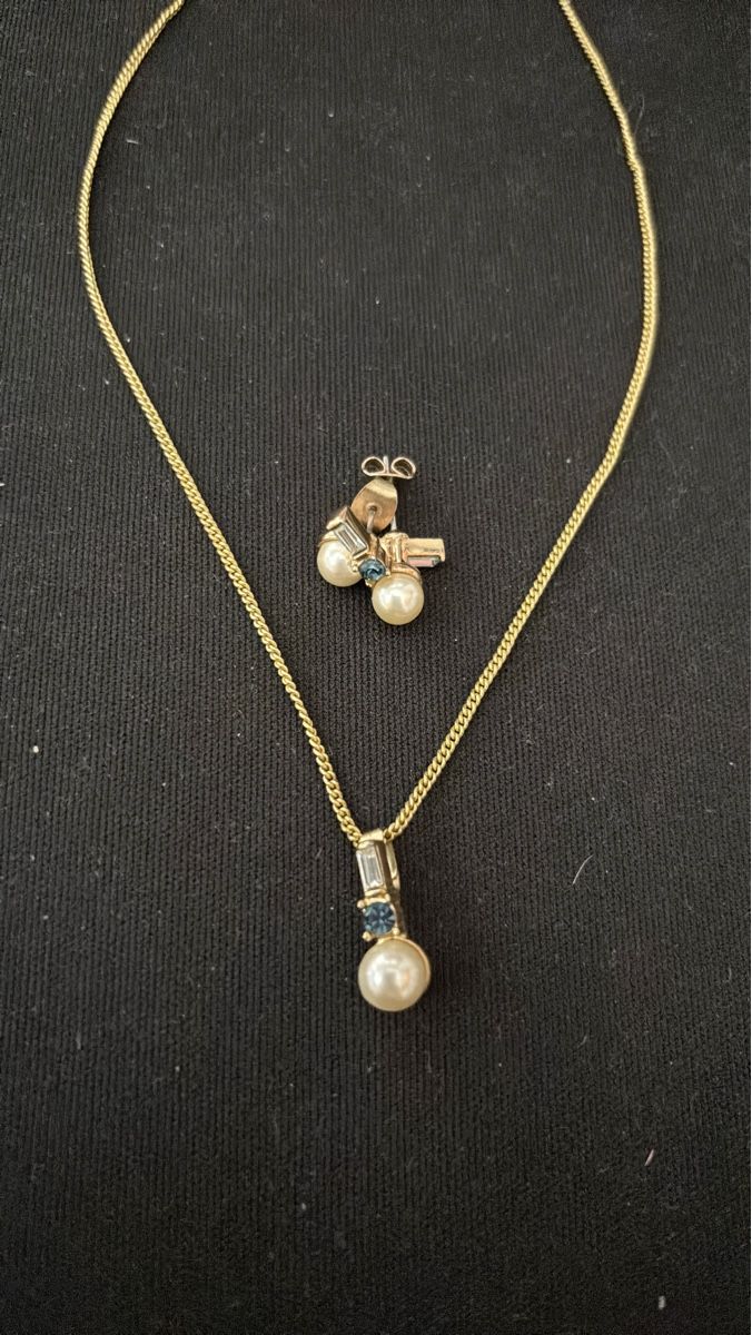 Altri gioielli: Ensemble Collier et Boucles d'oreilles Perle & Or Élégant – Nuovo (secondo la descrizione) da St-Pierre-Clages venduto da aur_kds8