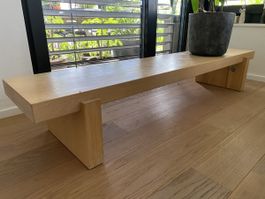 Massive Holzbank, schlicht & robust