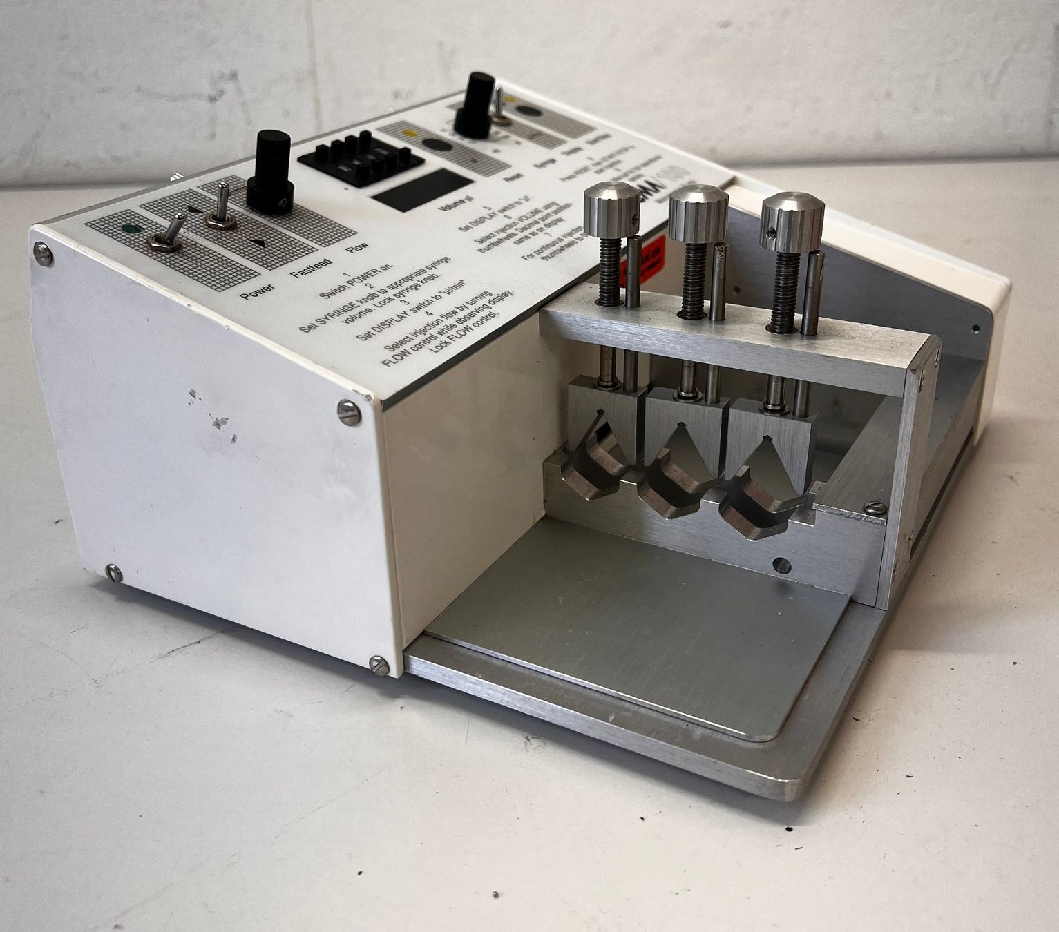 Accessori da laboratorio: CMA / 100 Microinjection Pumpe – Usato da Niederdorf venduto da LeptonAG_Labor 2
