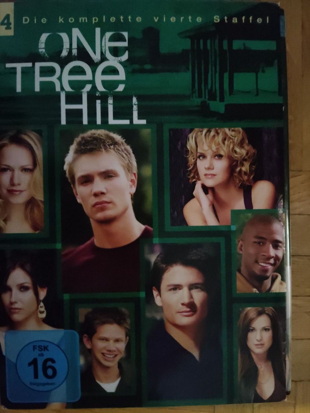 Alle DVDs: One Tree Hill - Die komplette vierte Staffel [6 DVDs – Gebraucht aus Basel von Alacant