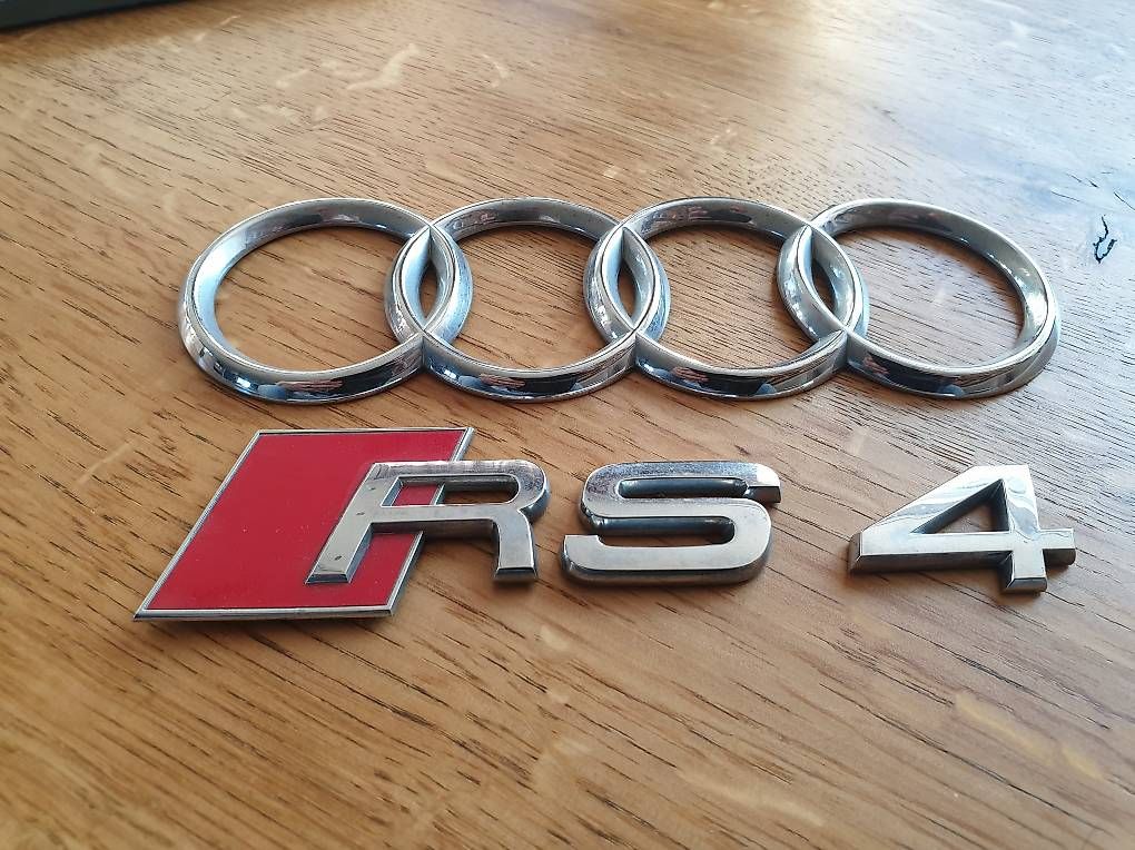 Tutti pezzi di ricambio auto: Audi Rs4 Emblem – Usato da Rickenbach LU venduto da trucker.s