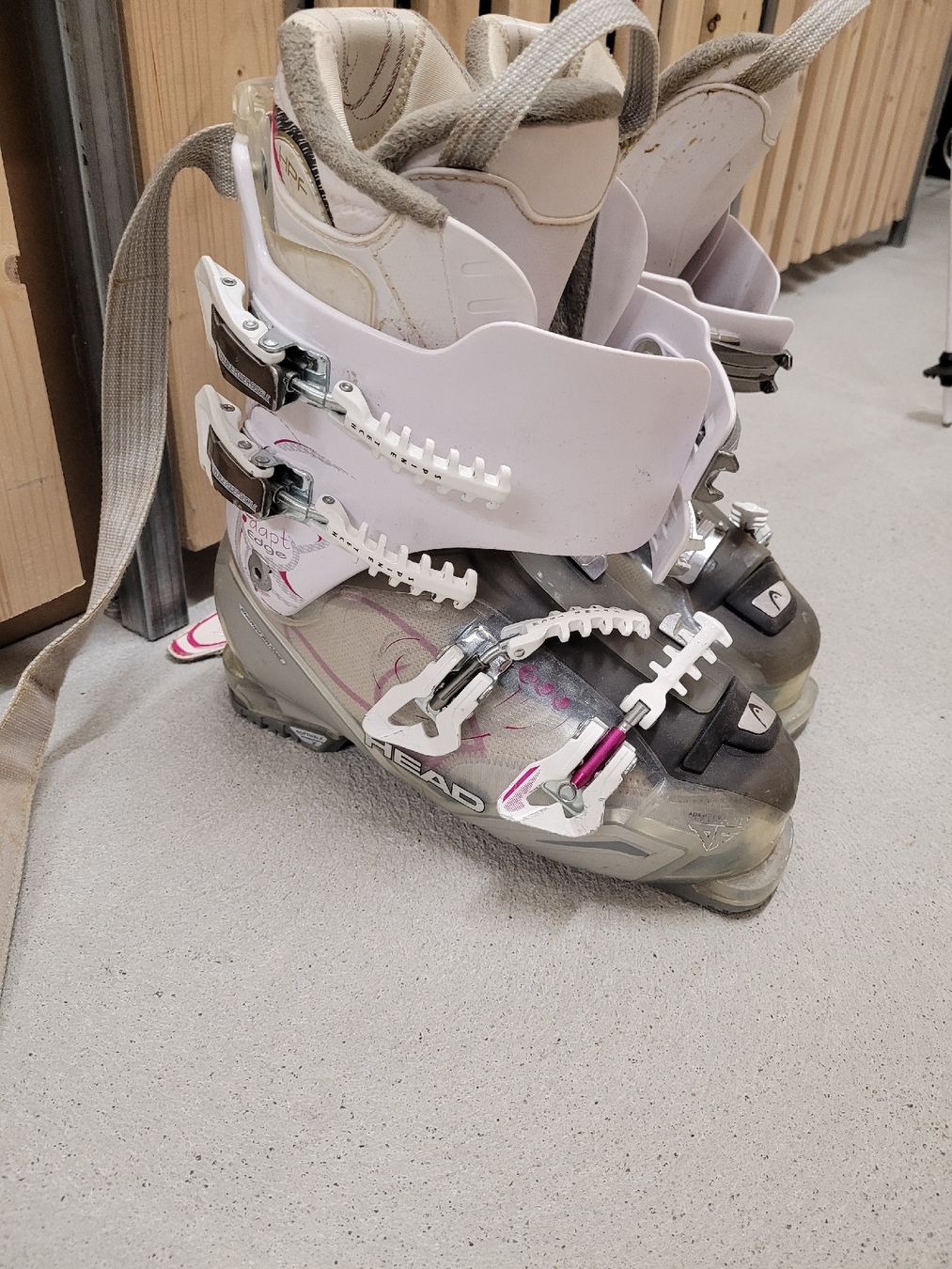 Head Damenschuhe: Skischuhe – Gebraucht aus Solothurn von Hermine9 1