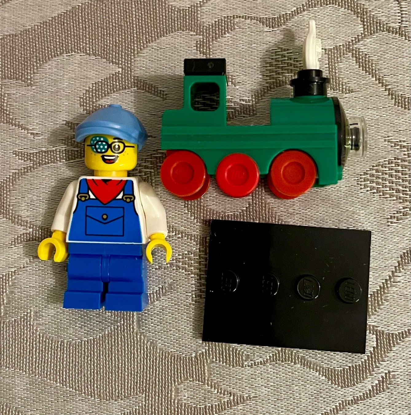 Lego Kit di costruzioni: Lego Minifigure Series 25 - Train Kid – Nuovo (secondo la descrizione) da Höri venduto da PSMarinho