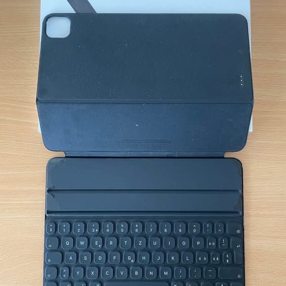 Apple Tastaturen: Original Apple Smart Keyboard Folio gebraucht 11'' – Gebraucht aus Kreuzlingen von bej_p2mb 1