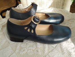 Riemen-Ballerina Gr. 38,5 VERSAND
