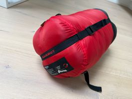 MAMMUT Ajungilak Kompakt 3-Season Schlafsack 180cm grün