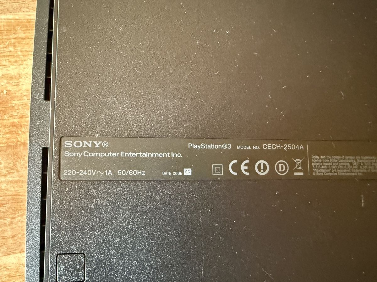 Sony Konsolen: Sony PS3 Slim 160GB + 3 Controller + Buzz!Buzzer + 13 Spiele – Gebraucht aus Koppigen von Baumberger123 8