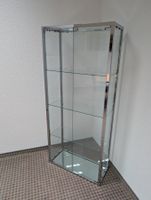 Glasvitrine mit 3 Tablaren