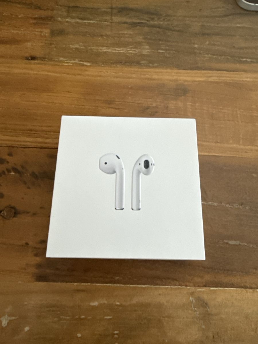 Apple Cuffie: Apple Air Pods – Usato da Fisibach venduto da Rademacher66