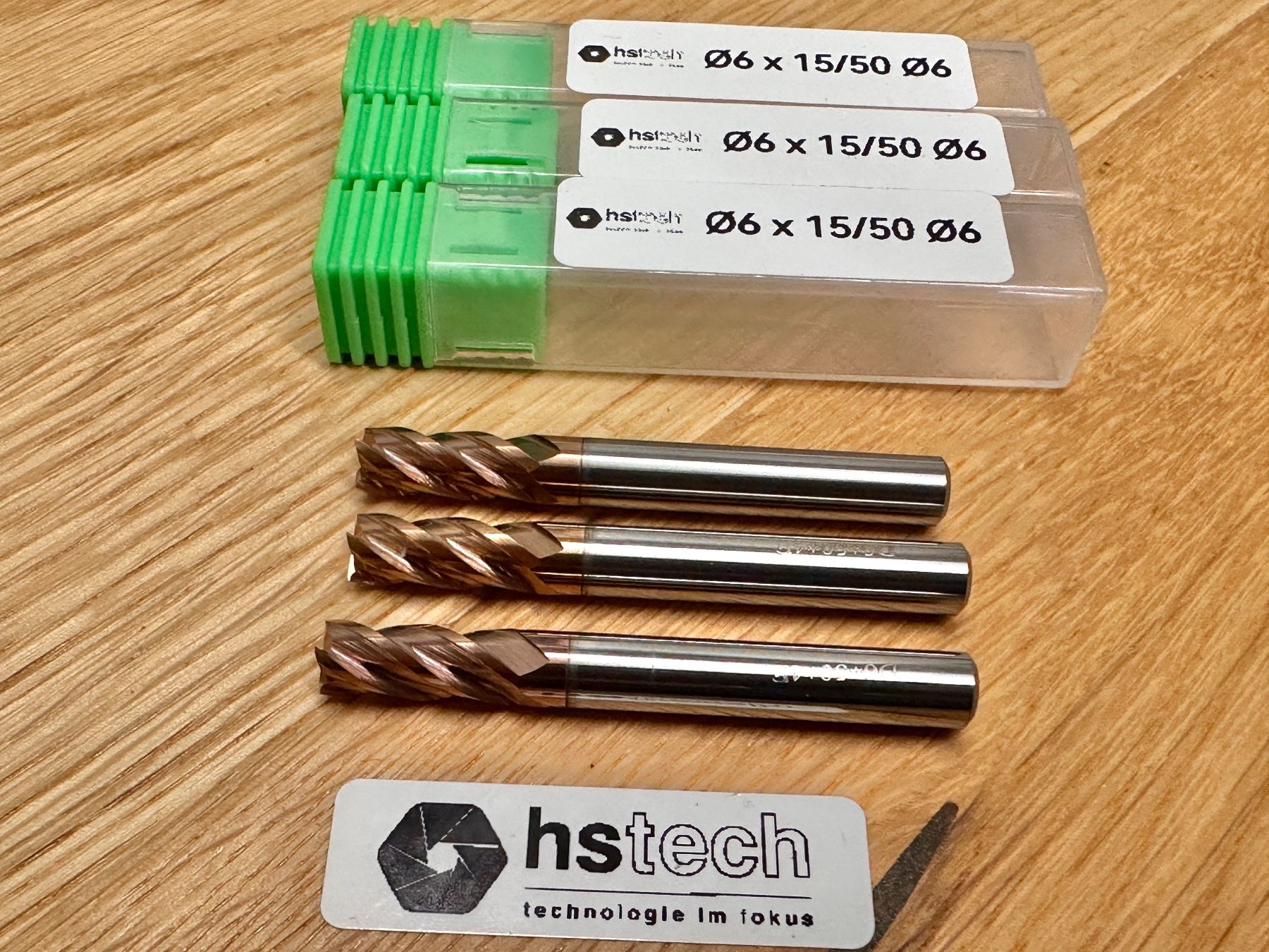 Alle Werkzeuge: VHM Fräser Ø6 >>NEU<< #5.4.5 – Neu und originalverpackt aus Kestenholz von hstech.ch