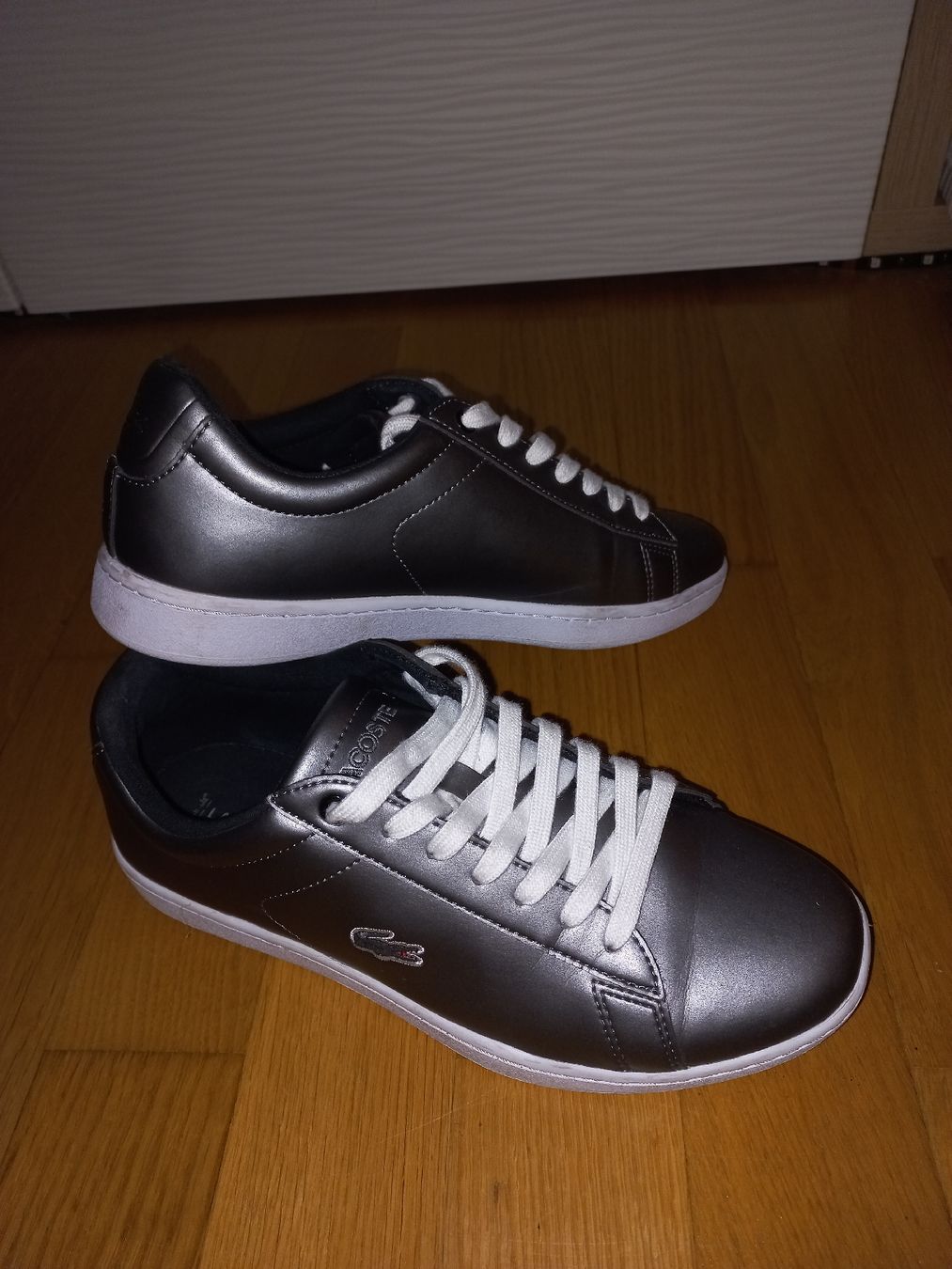 Lacoste Damenschuhe: LaCoste silber – Neu (gemäss Beschreibung) aus Jona von Mia94 2