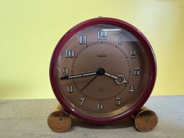 Jaeger Wecker rot braun Metall guter Zustand