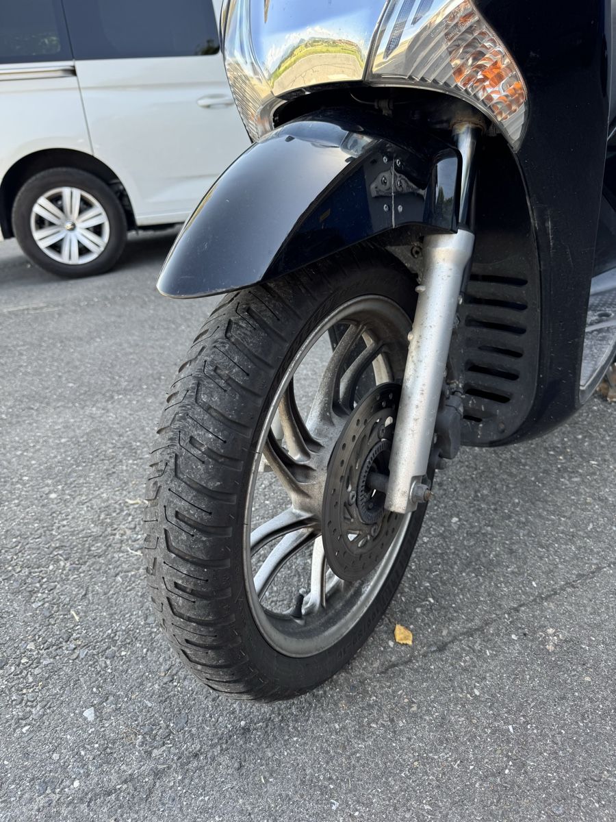 Honda Strada: Roller Honda SH125i defekt – Difettoso da Köniz venduto da fab_g7cq 4