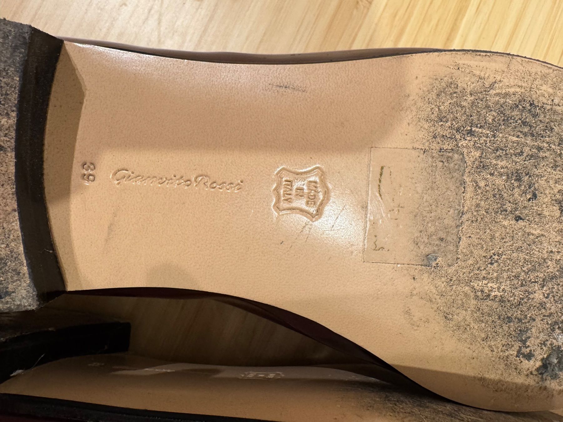 Gianvito Rossi Scarpe da donna: Gianvito Rossi Lackleder Loafer Gr. 39 – Usato da Winterthur venduto da CamiStore 5