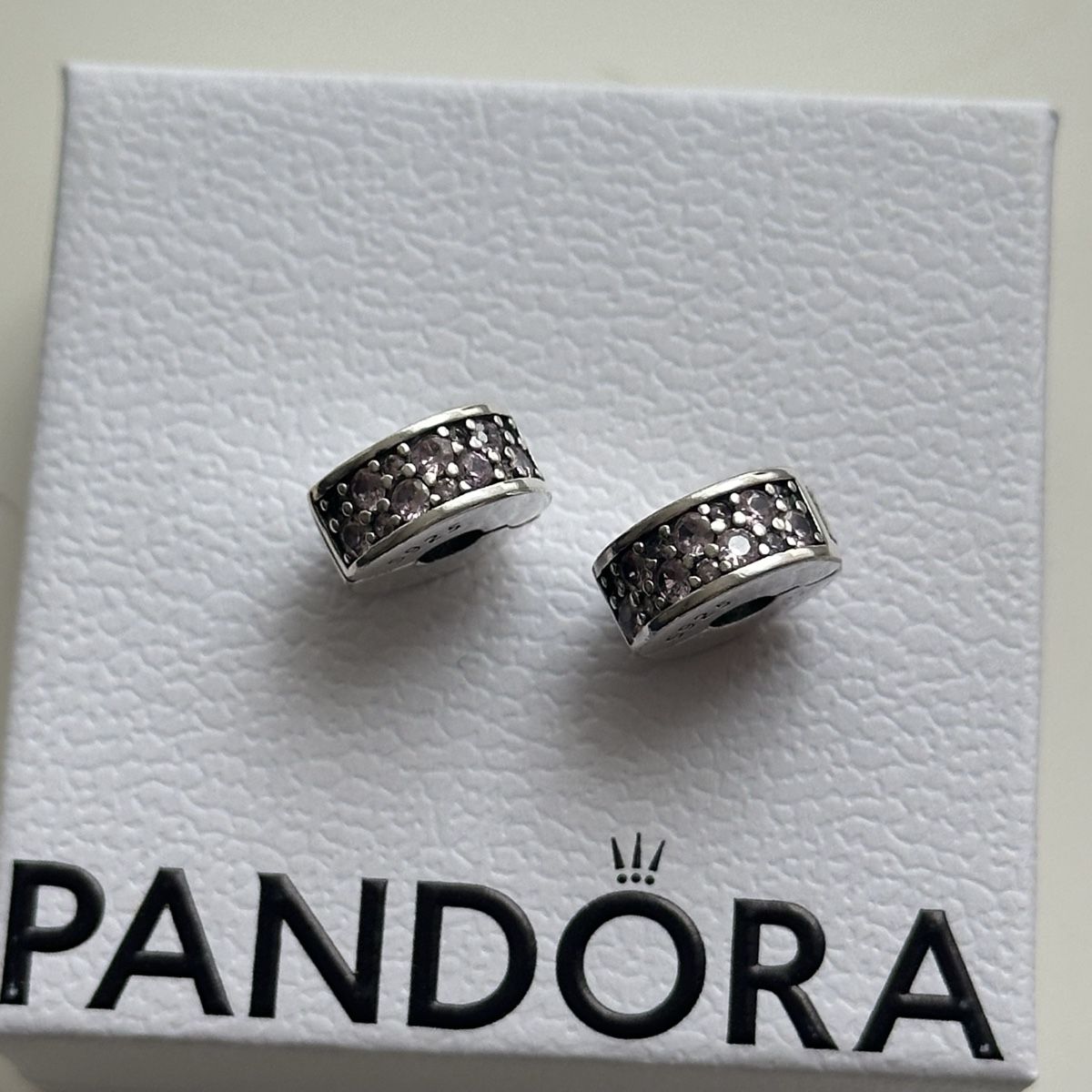 Pandora Pendentifs: Pandora Funkelnde Rosa Clips Stoppers  – Neuf (Voir description) à Givisiez par dor_xb9k