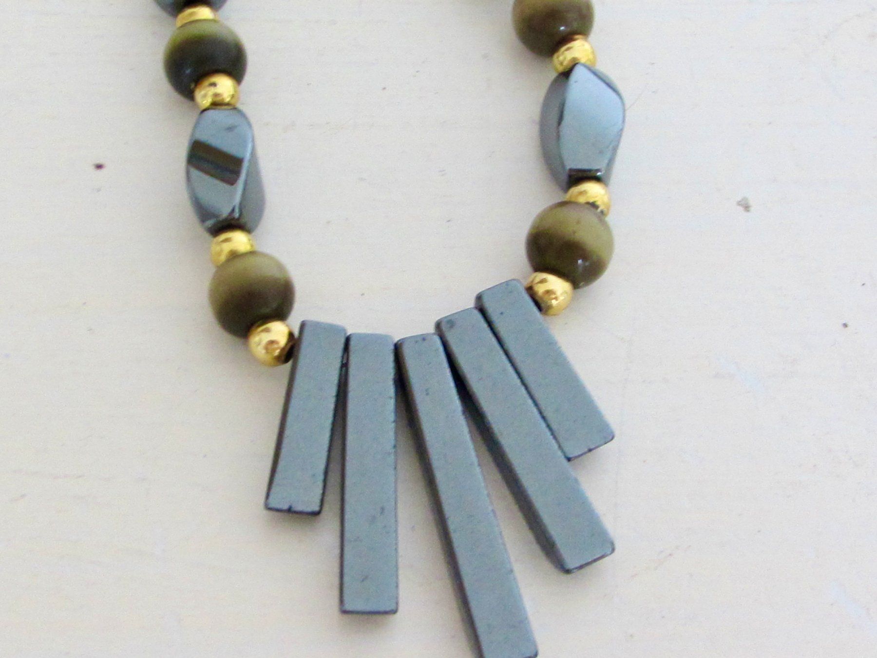 Catenine: COLLIER EN PIERRE MALACHITE  NEUF – Nuovo (secondo la descrizione) da Murten venduto da Selliot 1