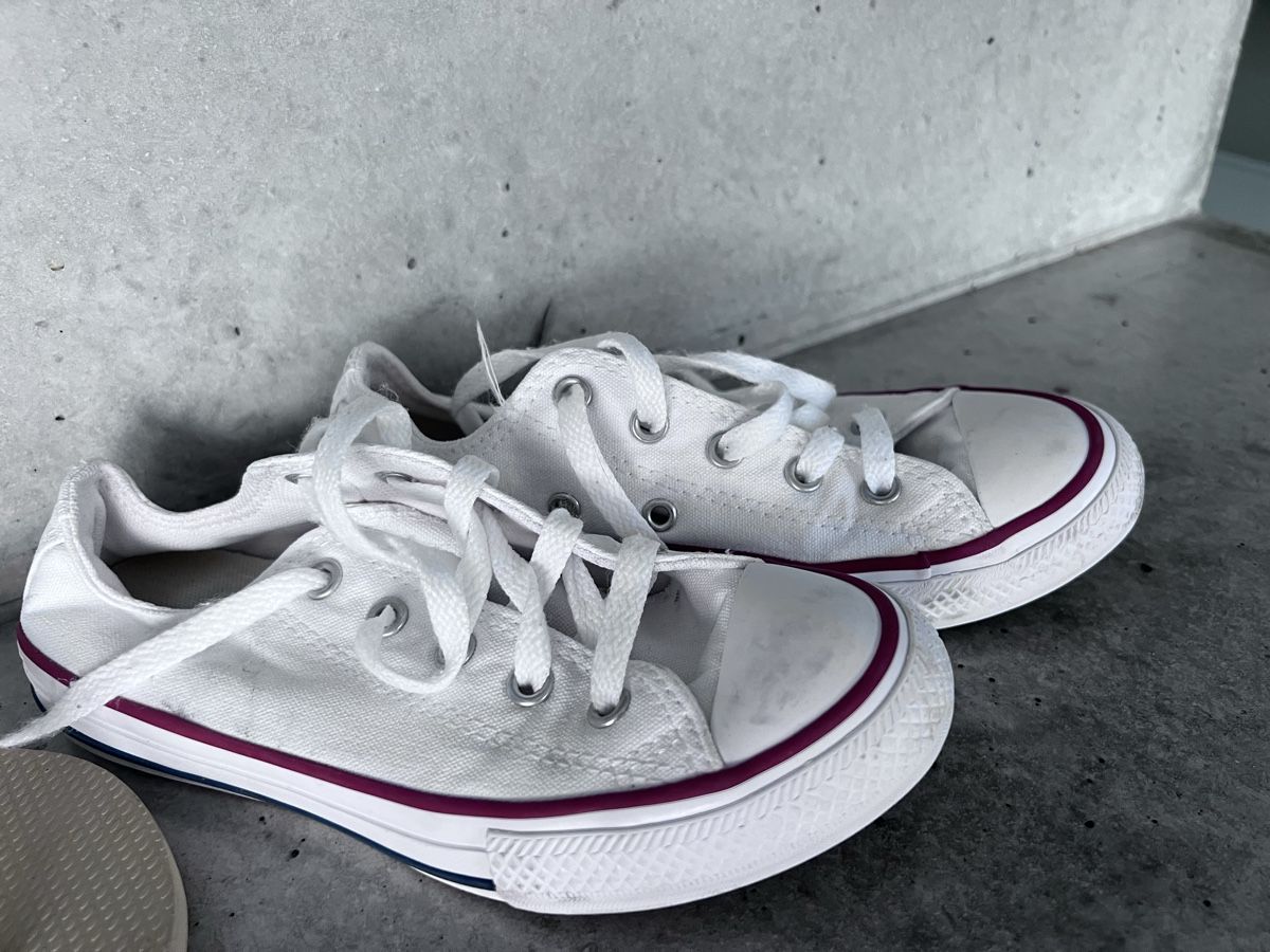 Converse Scarpe da uomo: Havaianas und Converse 32/33 – Usato da Küsnacht ZH venduto da Studjus 2