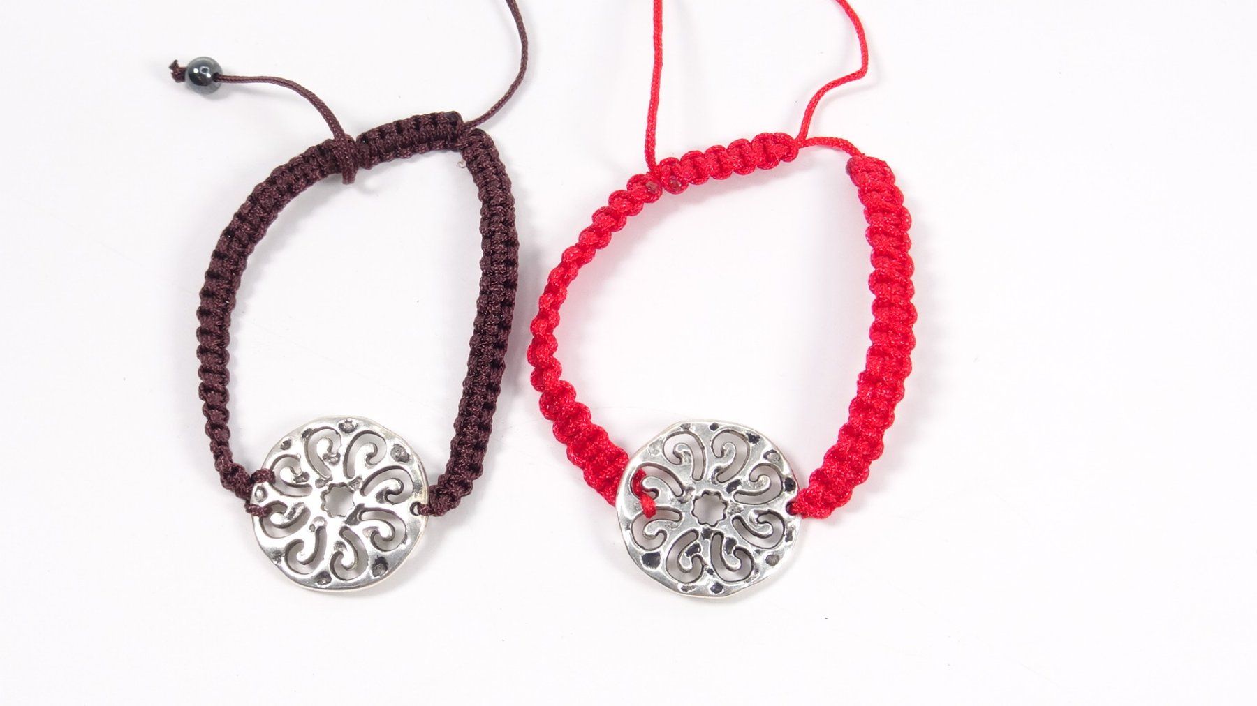 Autres bijoux: Restposten: 9 Makramee-Armbänder Rot/Braun – Neuf (Voir description) à Wetzikon ZH par Bambiskus 1