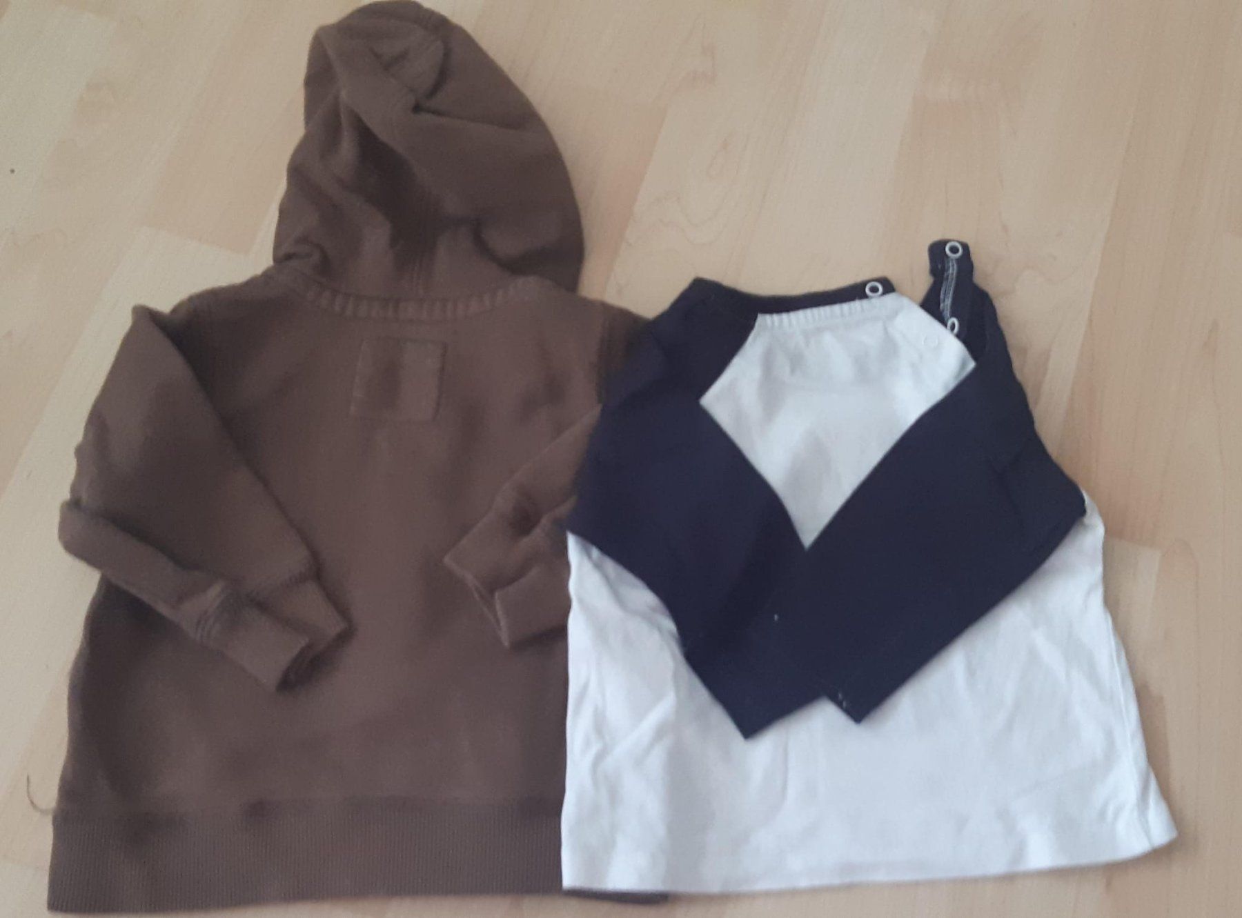 Lotti & Set di vestiti: Kinder Kleiderpaket, Gr.74 , 5 Stk. – Usato da sachseln venduto da soficool 6