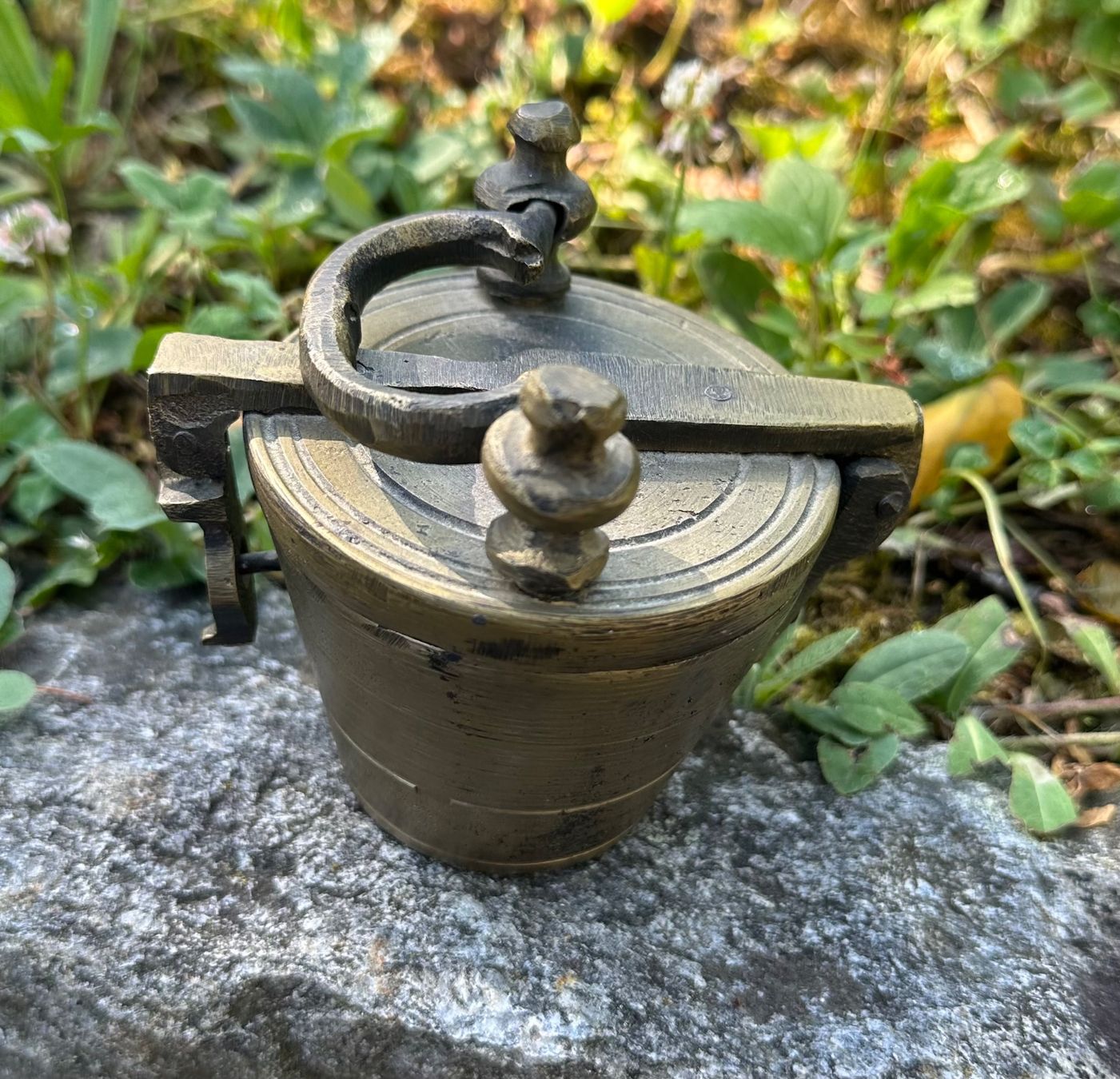 Tutti gli attrezzi: Antik Apotheker Gewicht Set, Messing massiv, knapp 2 kilo – Usato da Zürich venduto da brazerola