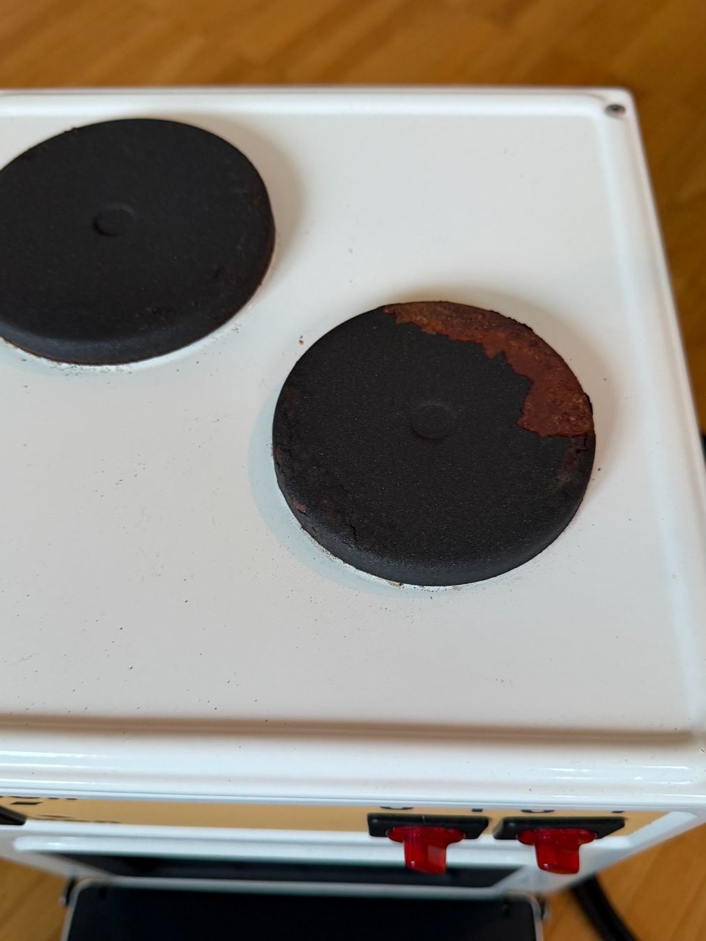 Küchengeräte: Kompaktofen mit Kochplatten Herd Backofen – Gebraucht aus Basel von Biglex_bc 4