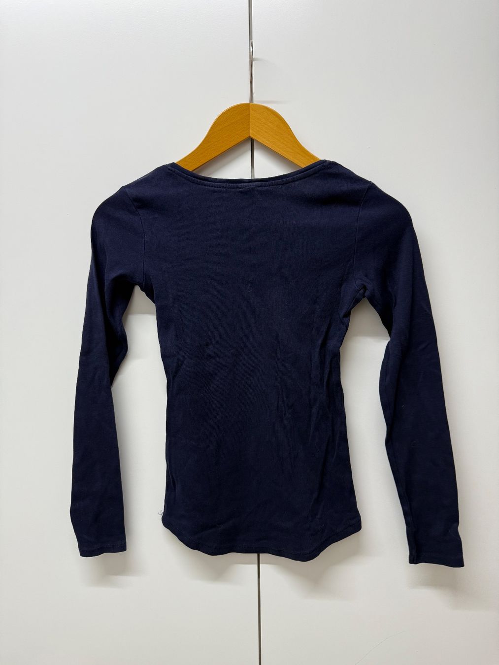 Top: Dunkelblaues Damen Langarmshirt, Grösse S – Usato da Zürich venduto da Cleo234 2