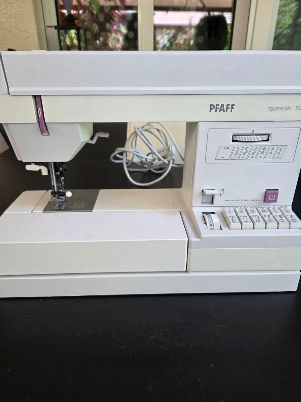 Pfaff Nähmaschinen: Nähmaschine PFAFF tipmatic 1151 – Gebraucht aus Winterthur von trise80