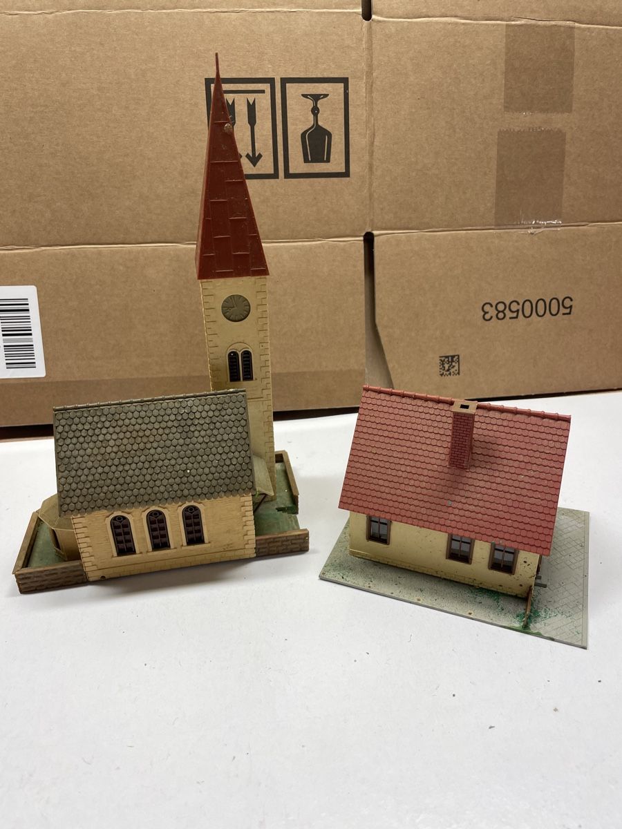 Modelleisenbahnen: Modellbau Haus und Kirche – Neu (gemäss Beschreibung) aus Gossau SG von Krokodil344 3