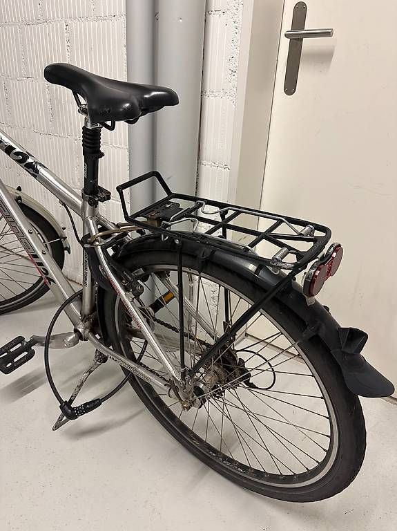 Merida Biciclette: Fahrrad Merida mit Gepäckträger – Usato da Konolfingen venduto da jba_1898 1