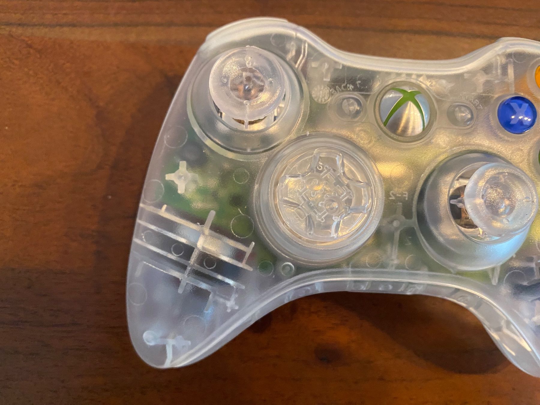 Controller: Xbox 360 Controller Transparent (Re-Shelled) – Usato da Thunstetten venduto da Virus_33 3