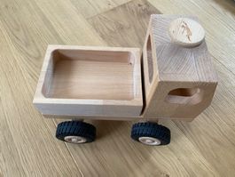 Holzhelden Lastwagen (fertig erstellt aus Bausatz, NP: 119.-