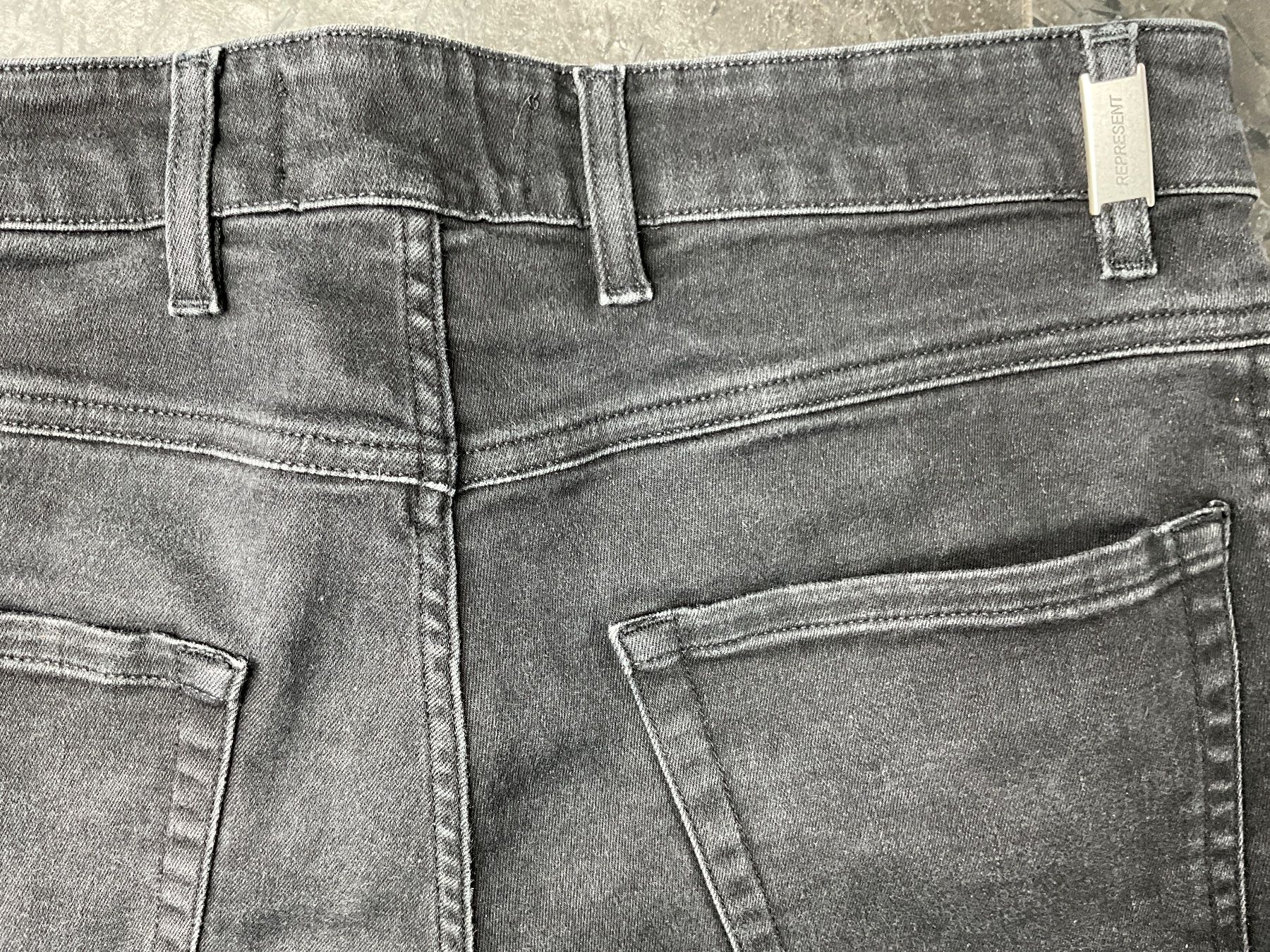 Pantaloni: Jeans, REPRESENT, Herren, Gr. 36 – Usato da Stäfa venduto da Rbeerli0 5