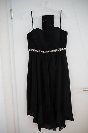 Festliches Kleid schwarz