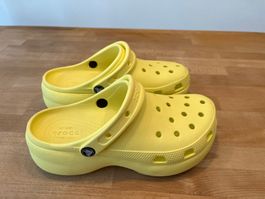 Crocs Classic Platform Clog - Gelb W8