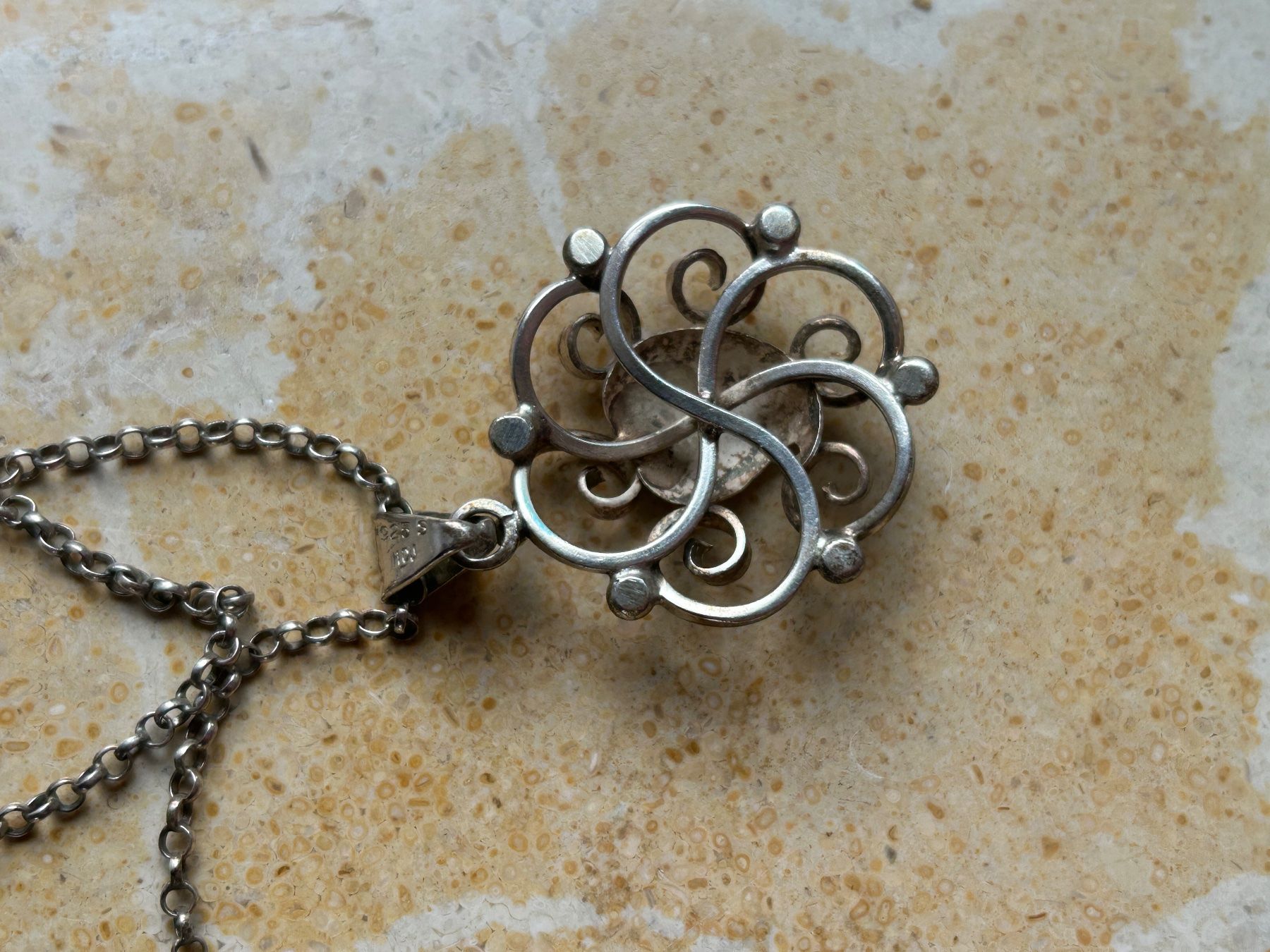 Catenine: Blumenanhänger+ Ankerkette Silber – Usato da Laufen venduto da Bellebellezza 5
