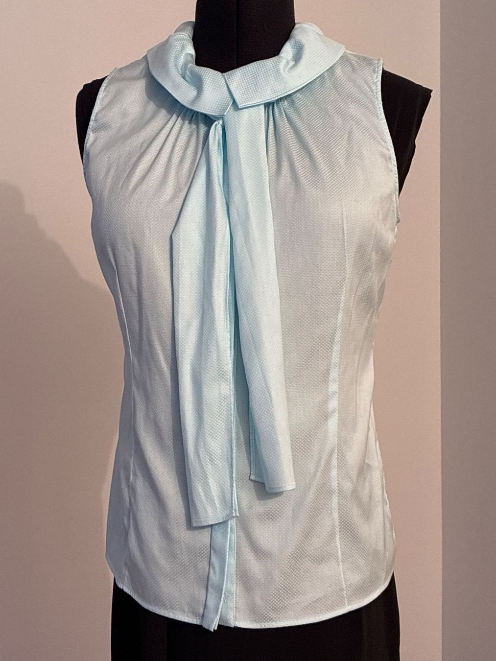 Van Laack Camicette: Festliche Bluse von  Van Laack Gr. 40 – Usato da Davos Platz venduto da nanigl