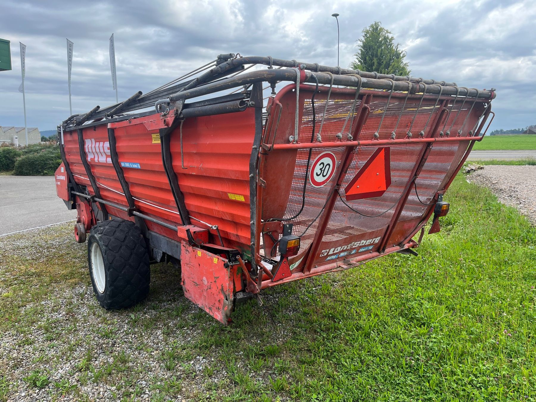 Pöttinger Rimorchi: Ladewagen Landsberg LT2612 – Usato da Jonschwil venduto da maikaefer77 9