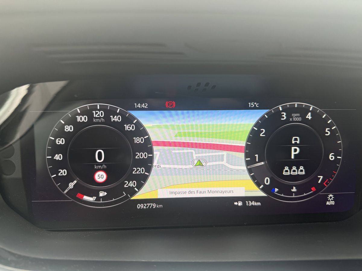 Land Rover Autos: Range Rover Evoque noir, P200 AWD, 92779 km – D'occasion à Genève par flo_f8r5 9