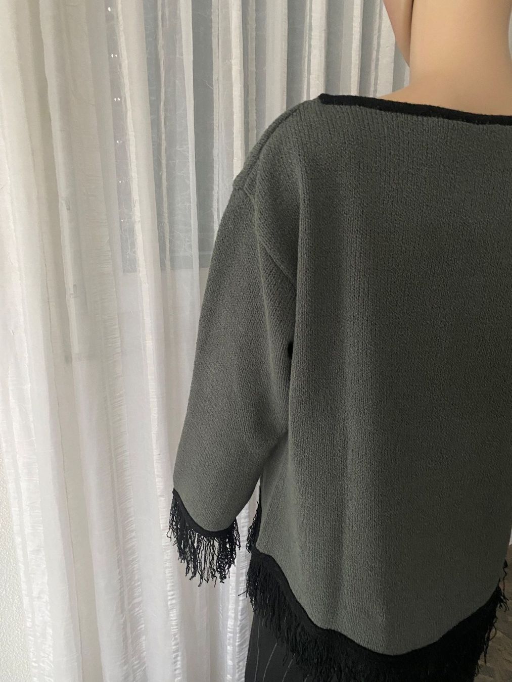 Pullover & Sweatshirts: Perfekter Auftritt - einzigartiger Pullover mit Fransen, L – Gebraucht aus Winkel von ferrari2022 8