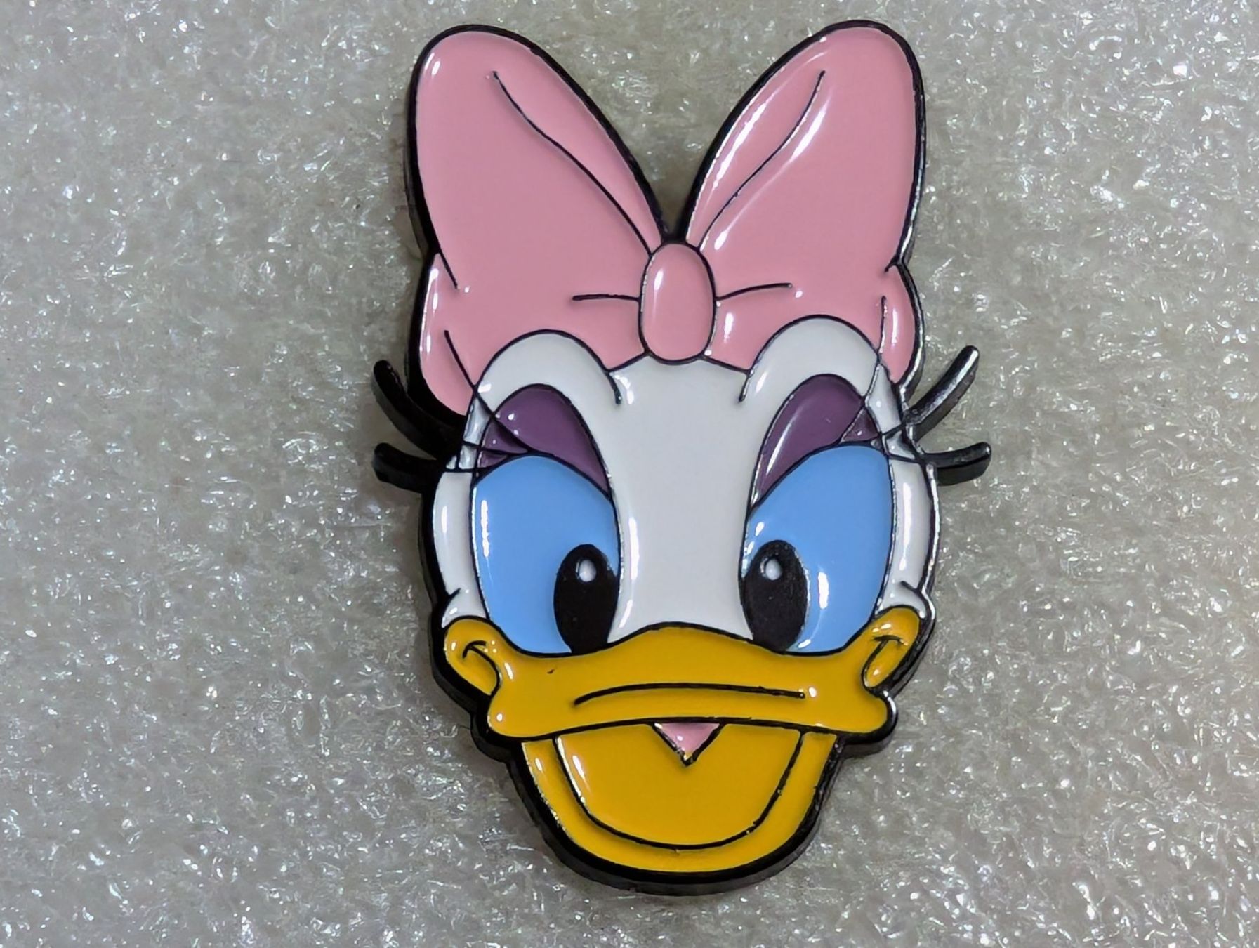 Plaketten & Abzeichen: Ansteckbutton 239: Disney – Gebraucht aus Oppligen von Pin-Fall-Shop