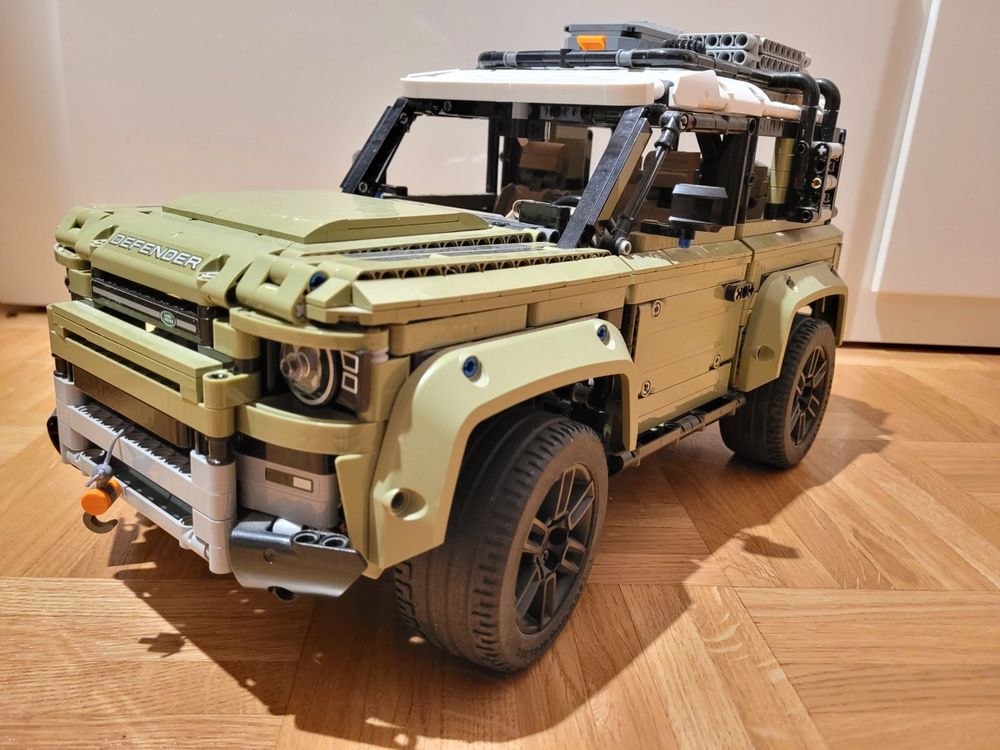 Lego Technic 42110 Land Rover Defender (Gebraucht) in La Tour-de-Peilz ...